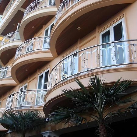 P.72 Hotel Pattaya Exteriör bild